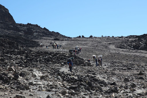 Ideal for Thoughtful Climbers, Beginners, and Solo Travelers